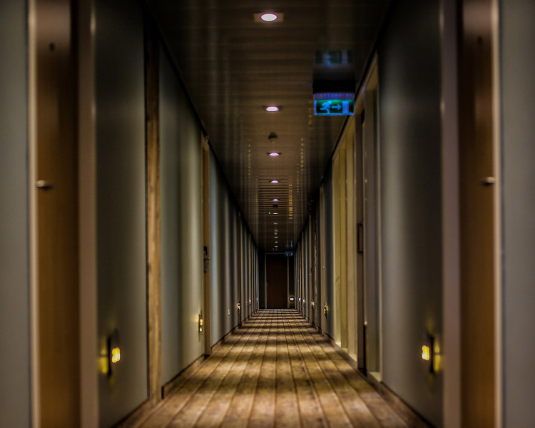 Hotel Board Reader Banner